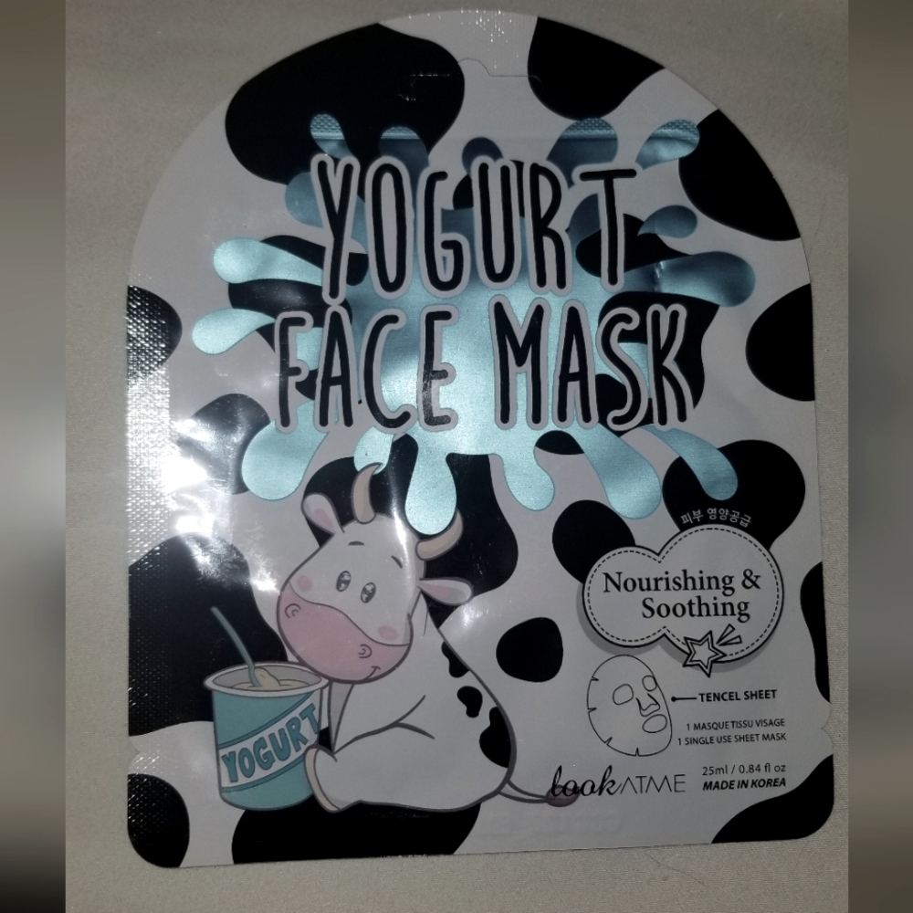 BRAND NEW LOOK AT ME YOGURT FACE MASK